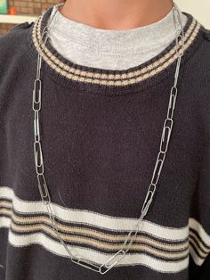 Paper clip necklaces 5 sizes Diy Paperclip Necklace, Paper Clips Jewelry, Safety Pin Bead Necklace, Paper Clip Jewelry, Paper Clips Diy, Staple Necklace, Chain Necklace Diy, Paper Clip Necklace, Diy Chain