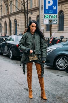 Day 7 | Street Style at Paris Fashion Week Fall 2018 | POPSUGAR Fashion Photo 63 Fall Fashion Coats, Homecoming Queen, Fall Fashion Trends Women, Womens Outfits, Moda Paris, Popsugar Fashion, Style Goals