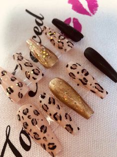 These are the most AMAZING cheetah nails out there! Here, you'll find the best cheetah nails acrylic coffin, bnude cheetah nails with gold glitter, cheetah nail art designs, nude leopard nails with glitter, cheetah nails coffin, cheetah nail designs, plus cheetah print nails coffin, cheetah print nails acrylic long and more! In addition, there's also cute leopard print nails acrylic long, leopard print nails glitter, leopard print nail designs, leopard nails coffin and leopard nails designs. Cheetah Nails Stiletto, Jaguar Nails, Melanin Nails, Nails With Gold Glitter