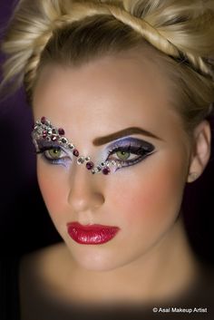 Exotic Makeup, Rhinestone Makeup, Carnival Makeup, Dramatic Makeup, Stage Makeup, Fantasy Makeup, Makeup Designs, Costume Makeup, Makati