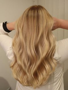 Gold Blonde Hair, Blond Balayage, Golden Blonde Hair, Honey Blonde Hair, Strawberry Blonde Hair