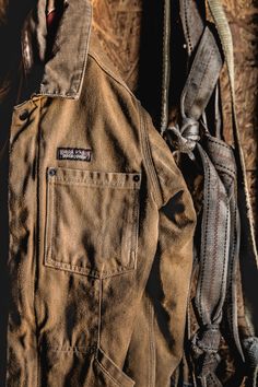 Detail of Patagonia Workwear Jacket. Patagonia Workwear, Rugged Gentleman Style, Photographer Jacket, Mens Outdoor Style, Outdoorsmen Style, Carbondale Colorado, Rugged Fashion, Photography Campaign, Practical Clothes