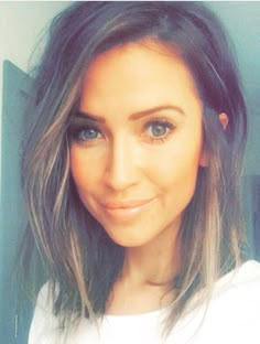 Kaitlyn Bristowe hair Kaitlyn Bristowe Hair, Lob Haircut, Long Bob Hairstyles, Short Hairstyle, Short Bob Hairstyles, Hairstyles Haircuts