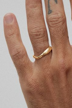 vida mía irregular band – Hernan Herdez Organic Gold Wedding Band, Artisan Wedding Rings, Bespoke Wedding Band, Asymmetrical Wedding Band, Wedding Ring Bands Women, Wedding Bands His And Hers Unique, How To Wear Rings On Both Hands, Hernan Herdez, Chunky Wedding Band