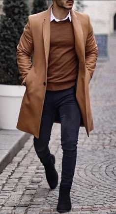 Navy And Brown Outfit Men, Camel Coat Men, Mens Lifestyle Fashion, Mantel Outfit, Camel Coat Outfit, Mens Smart Casual Outfits