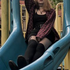 Egirl Grunge Aesthetic, Grunge Fashion Inspo Outfits, Female Grunge Aesthetic Outfits, Tumblr Grunge Aesthetic Outfit, Egirl Astethic, 90s Grunge Clothes Aesthetic, Cute Soft Grunge Outfits, Grunge Outfits Inspiration, 90s Grunge Style Vintage