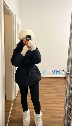 Winter Wonderland Outfit, Mode Au Ski, Clean Girl Outfits, Flare Leggings Outfit, Outfits Leggins, Leggings Outfit Ideas, Outfits Leggings, Outfit Sporty, Modele Fitness