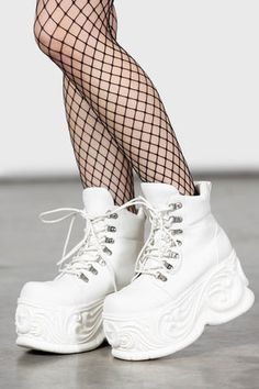 Nightflaw Platform Boots Cute Platform Shoes, Butterfly Stomach, Emo Boots, Platform Boots Outfit, Emo Shoes, Knee High Sneakers, Shoe References, White Platform Boots, Painted Boots