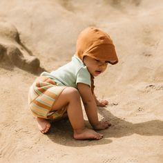 These are our favorite baby sun hats, so we decided to bring them into the shop to share with you all! These brimmed bonnets are hand made in Briar Baby's in-house production studio in Vancouver, Washington. Some highlights... A classic bonnet fit, with an eye-shading brim Highest-quality natural fabrics ensure breathability Ties ensure it stays in place (and doesn't get lost) Easy to wash and wear Ethically made in the USA Briar’s bonnets are made using high quality natural textiles. Please not Baby Trends, Fall Images, Baby Sun Hat, Personal Aesthetic, Natural Textiles, Sunny Weather, Baby Bonnet, Sunset Lover, Falling Leaves