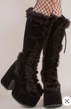 Casual Outfit Winter, Boots Elegant, High Platform Boots, Boots High, White Fur, Outfit Winter, Calf Boots, Mid Calf Boots, Platform Boots