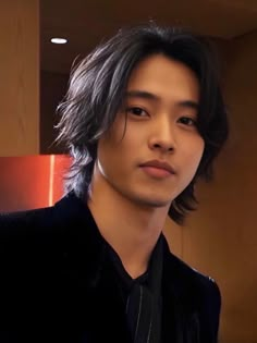 Hairstyles Japanese, Haircut Aesthetic, Men Long Hair, Man Haircut, Guy Haircuts Long, Asian Haircut, Asian Men Hairstyle, Wavy Hair Men, Japanese Love