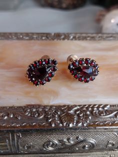 Antique gold and Garnet Victorian clip on earrings just gorgeous and in good condition for their age. Victorian Gold, Wedding Jewelry Earrings, Vintage Victorian, Garnet Gemstone, Wedding Earrings, Antique Gold, Clip On, Clip On Earrings, Garnet