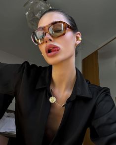 Cat Eyes, Mode Inspiration, Baddie Outfits, Aviator Sunglasses, A Black, Fashion Inspo Outfits, Chic Outfits