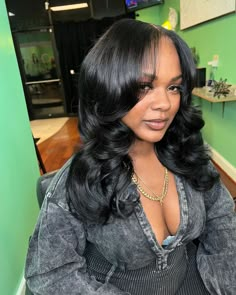 Layers Haircut Black Women, Quick Weave Curtain Bangs, Curtain Bang Black Women, Middle Part Curtain Bangs Black Women, Curtain Bangs Quick Weave, Pretty Curtain Bangs, Quick Weave Layers, Body Wave Quick Weave