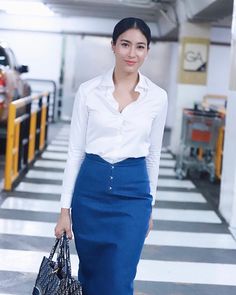 Fitted Blue Button-up Denim Skirt, High-rise Blue Denim Skirt With Button Closure, Skirt Outfit Casual, Blue Non-stretch Denim Skirt With Button Closure, Waist Skirt, Skirt Outfits, Pencil Skirt