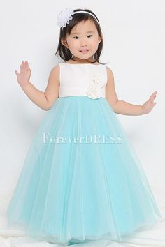 baby blue flower girl dresses - Google Search Christmas Pageant Dress, Tutu Fashion, Tiffany Blue Dress, Flower Girl Dresses Blue, Long Flower Girl Dresses, Dramatic Fashion, Blue Tutu, Cheap Flower Girl Dresses, Princess Flower Girl Dresses