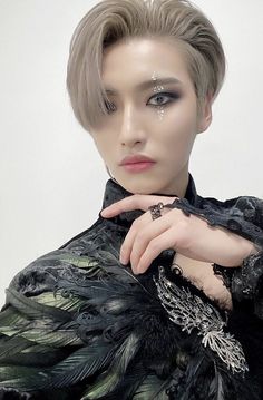 Smink Inspiration, Park Seong-hwa, Stage Makeup, Kim Hongjoong, Makeup Inspo, Instagram Update, Maquillaje De Ojos, Kpop Idol