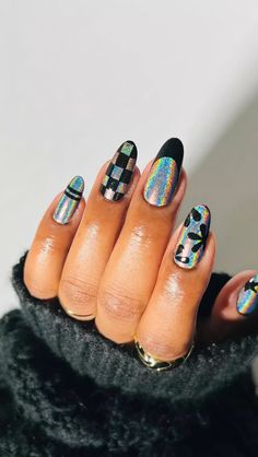 Holographic Nails Design, Chrome Nails With Design, Holographic Nail Designs, Chrome Nail Designs, Edgy Summer, Disco Nails, Rave Nails, Concert Nails, Checkered Nails