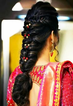 Hairstyles For Saree, Hairstyle For Saree, Messy Braided Hairstyles, Messy Fishtail Braids, Matrix Hairstyle, Messy Fishtail, South Indian Wedding Hairstyles