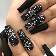 These 24pcs Matte Long Ballet Fake Nails Are Perfect For The Upcoming Winter Season! Each Nail Is Frosted Black With A White Snowflake Design, Giving It A Festive And Stylish Look. They Are Full Cover False Nails, Making Them Perfect For Women And Girls. They Are Easy To Apply And Remove, Making Them Perfect For Any Occasion. Rated 5***** Passion Of Essence Boutique Paznokcie Hello Kitty, Winter Nails Acrylic, Nagel Tips, Christmas Nails Acrylic, White Nail, Colorful Nail Designs, Festival Nails