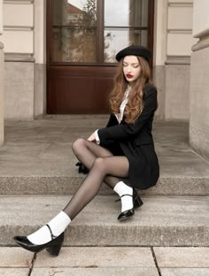 Worst Outfits, Elegant Outfit Ideas, Mary Jane Shoes Outfit, Stockings Outfit, French Outfit, Looks Country, Jane Birkin, Rilakkuma