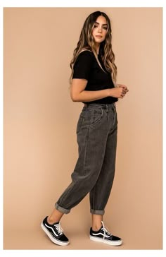 Jean Fits, Mom Jeans Style, Jean Outfit, Look Jean, Mom Jeans Outfit, Jeans Outfit Women, Moda Jeans, Jeans Mom, Mom Jean