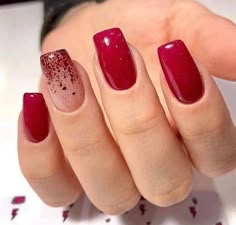 Red Nails Glitter, Red Gel Nails, Valentine Nails, Short Square Nails, Chic Nails, Short Acrylic Nails