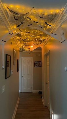 #homedecor, #interiordesign, #homedesign, #decor inspiration Indoor Halloween Lights, Halloween Lights Indoor, Halloween Archway, Creepy Diy, Lights Fall, Witch's Cauldron, Wall Decor Halloween, Fake Spider