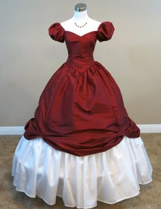 Ball Gown Short, Victorian Ball Gowns, A Line Ball Gown, Gaun Abad Pertengahan, Satin Ball Gown, Old Fashion Dresses, Royal Dresses, Ball Gowns Evening