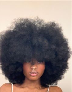 Black Hair Afro, Hair Motivation, Big Afro, Beautiful Black Hair, Hair Puff, Afro Style, Pelo Afro, 4c Natural Hair