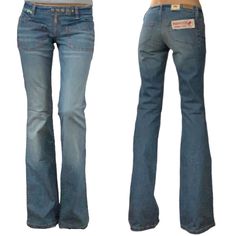 Nwt Parasuco Denim Cult Vintage Light Wash Flared Jeans Size 26 27 28 29 Closure: Zipper & Buttons Low Rise Extra Long Fabric 88% Cotton, 11% Polyester, 1% Spandex Length 34", Leg Opening 18" Measurements: Size 26 Waist 13.5" Rise 7" Size 27 Waist 14" Rise 7" Size 28 Waist 14.5" Rise 7" Size 29 Waist 15" Rise 7.5" H&m Flare Jeans, Low Rise Jeans Levis, Blue Flared Jeans Outfit, Light Blue Flared Jeans, Low Rise Bell Bottoms, Light Blue Flare Jeans, Low Rise Wide Leg Jeans, Funky Jeans, Blue Flared Jeans