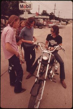 Leakey Texas, 1970s Aesthetic, 70s Aesthetic, 70s Vibes, I'm With The Band, National Archives, Vintage Life