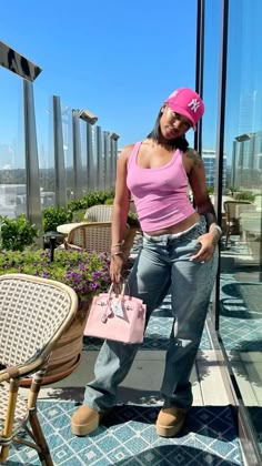 Pink Low Rise Jeans Outfit, Pink Pointed Heels Outfit, Mom Jeans Outfit Baddie, Khia Monique Outfits, Big Purse Outfit, Pink Sneaker Outfits Women, Pink Chic Outfit, Pink And Leopard Outfit, Jeans Outfit Baddie