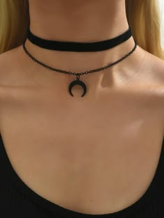 Horn Pendant Necklace, Tattoo Choker, Gothic Chokers, Horn Pendant, Choker Style, Moon Charm