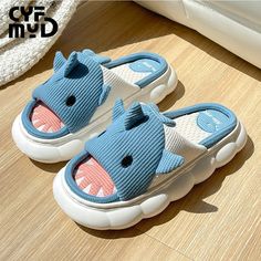 Pink Shark, Slippers Cute, Shark Slippers, Bear Slippers, Mode Hippie, Animal Slippers, Indoor Shoes, Blue Shark