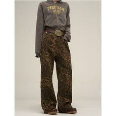 Unisex High Street Leopard Print Brown Baggy Jeans Fabric: Cotton Size: XS, S, M, L, XL, 2XL Multiple Color Selections: Brown Season: Spring, Fall, Winter Vintage Jeans Style, Hip Hop Vintage, Leopard Jeans, Slouchy Pants, Leopard Print Jeans, Leopard Print Pants, Jean Vintage, Nikki Sixx, Denim Pants Women