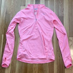 Nike Dri-Fit Sweatshirt Never Worn! Size Small Nike Sweatshirts, Workout Sweatshirt, Nike Tops, Nike Dri Fit, Dri Fit, Pink Purple, Nike Women, Girl Outfits, Sweatshirts Hoodie