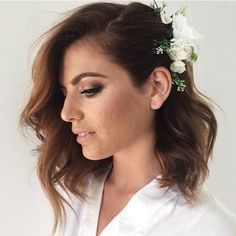 20 Killer Romantic Wedding Updos for Medium Hair Long Bobs, Wedding Hairstyles Medium Length, Flowers In Her Hair, Wedding Hair Flowers, Long Bob Hairstyles