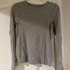 gray long sleeve thermal
worn once, like new Gray Long Sleeve, Grey Long Sleeve, Women's Shirt, Top Shirt, Womens Shirts, Like New, Womens Tops, Women Accessories, Outfit Accessories