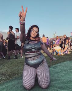 Rave Outfits For Plus Size, Simple Rave Outfits Plus Size, Rave Outfit Midsize, Plus Size Edm Outfits, Rave Plus Size Outfits, Plus Size Edc Outfits, Mid Size Rave Outfits, Edc Outfits Ideas Plus Size