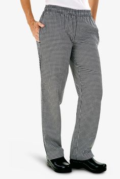 Pants that know how to keep it simple. Our Women's Chef Pants are designed specifically to fit women – not too baggy or too tight. The full-elastic waist has an inner drawstring. 4 pockets hold essential items. For a print that’s distinctive yet understated, it’s hard to go wrong with a traditional Houndstooth in classic black-and-white. • Classic fit • Low rise • Elastic waist with inner drawstring • Tapered leg • Total of 4 pockets • 2 side pockets • 2 back patch pockets • Approximate inseam o Tapered Leg Houndstooth Pattern Bottoms For Business Casual, Tapered Leg Houndstooth Bottoms For Business Casual, Business Casual Houndstooth Tapered Leg Bottoms, Cotton Houndstooth Bottoms For Workwear, Cotton Bottoms With Houndstooth Pattern For Workwear, Cotton Houndstooth Pattern Bottoms For Workwear, Chef School, Chef Uniforms, Cobbler Aprons