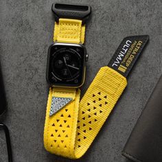 Durable Adjustable Apple Watch Band, Functional Durable Adjustable Apple Watch Band, Apple Gadgets Iphone, Futuristic Watches, Yellow Watches, Metal Art Wall, Apple Watch 1, Retro Gadgets, Wall Decor Metal