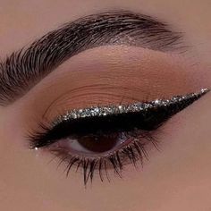 Glitter eyeliner Eyelashes, Eye Makeup, Lashes, Glitter, Makeup, Silver, Make Up