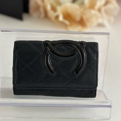 Gorgeous Chanel Lambskin Key & Card Holder, The Outside Is Excellent, Visible Wear On The Inside. This Item Is Pre Loved, Please Refer To All Pictures Prior To Purchasing. Smoke Free Home Same Day Shipping Happy Poshing Old Shop, Chanel Accessories, Watch Accessories, Logo Black, Chanel Black, Cc Logo, Key Card Holder, Chanel Shoes, Real Pictures