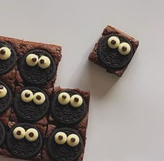 there are cookies with googly eyes on them