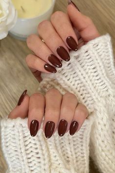 Discover 25 Brown French Nails: The Ultimate Trend Guide for Chic Looks! These designs take the timeless French manicure and infuse it with rich brown tones that add depth and elegance to any style. Ideal for a chic, polished look that’s perfect for every season! #BrownFrenchNails #FrenchTipNailDesign #ChicManicure #NailTrends #ElegantNails #NeutralNailInspo Fall Nails Tan Skin, Brown Maroon Nails, Coffe Nail Ideas, Espresso Martini Nails, Chocolate Mani, Nails Fall 2024, Dark Chocolate Nails, Fall Oval Nails, Chocolate Brown Nails