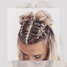 Los mejores peinados para Nochevieja (y que puedes seguir llevando en 2019) Hairstyle For New Years Eve, Nye Hairstyles, Smart Hairstyles, Boxer Braids, Pixie Bob Haircut, French Braid Hairstyles, Peinados Fáciles Para Cabello Corto, Festival Hair