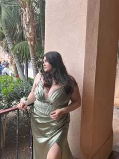 prom makeup prom dress long prom fashion valentine valentines ideas dress dress aesthetic womans fashion outfits woman s fashion outfits Aesthetic Prom Dress Plus Size, Prom Dresses Midsize, Mid Size Prom Dress, Midsize Prom Dress, Vestidos Curvy, Baddie Prom Dresses, Baddie Prom, Bridesmade Dress, Prom Dress Aesthetic