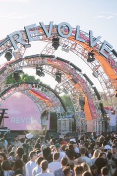 Revolve Coachella festival stage Revolve Festival 2022, Coachella Aesthetic Wallpaper, Revolve Event, Coachella Vip, Revolve Coachella, Fringe Two Piece, Coachella Stage