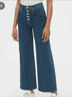 THIS AUCTION IS FOR A .....  BRAND NEW....Gap Denim Women's High Rise Wide Leg Button Fly Jeans. Size 16 / 33 Denim Wide Leg Pants Outfit, High Wasted Jeans, Wide Leg Pants Outfit, Button Jeans, Gap Denim, Button Fly Jeans, Wide Leg Denim, Pants Outfit, High Jeans